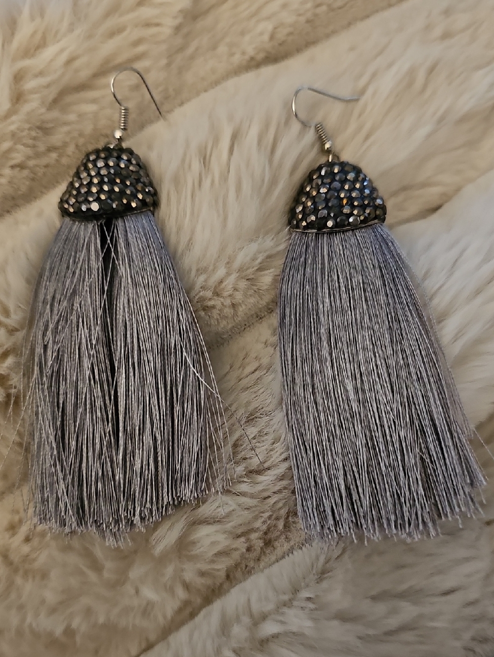 Source Unknown Silver-Gray Tassel Earrings with Rhinestone Caps